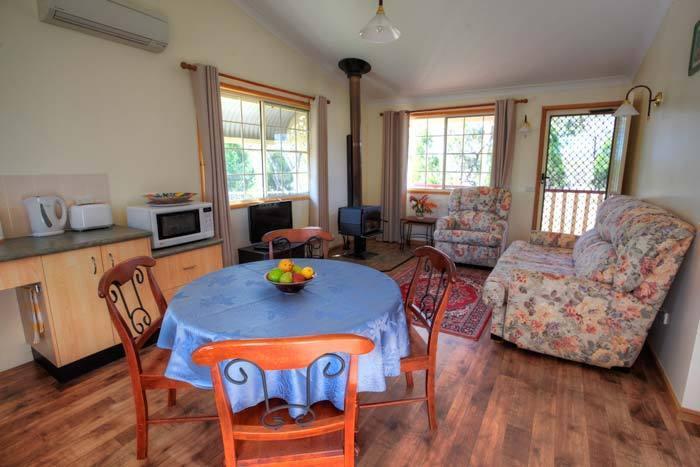 Accommodation Creek Cottages & Sundown View Suites Ballandean Pokój zdjęcie